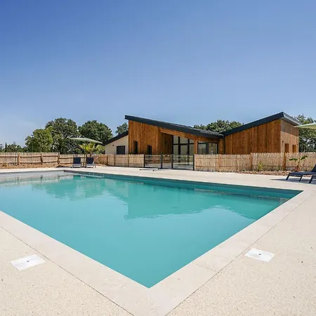 40 - Golf Et Piscine - 2 Personnes
